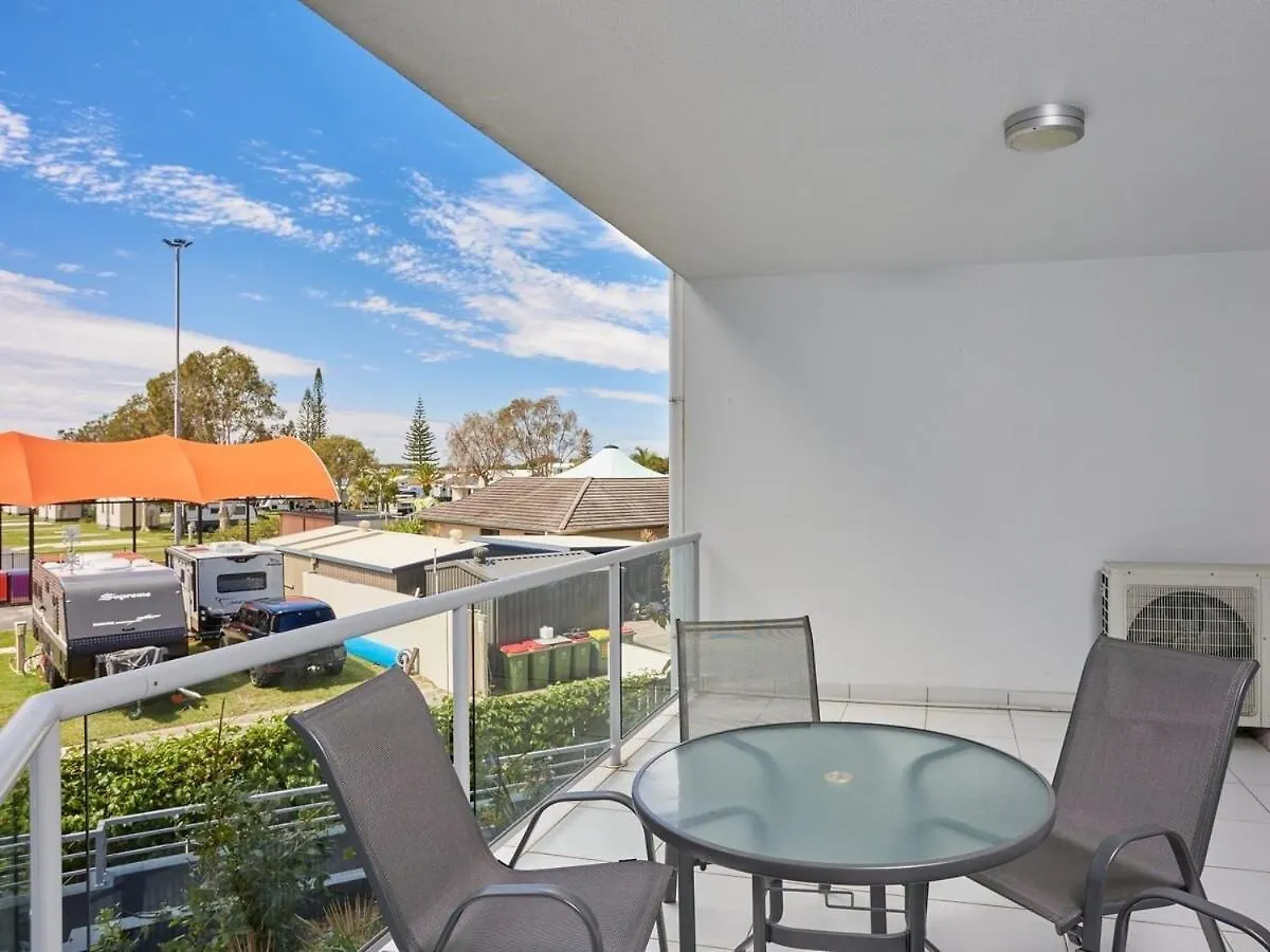 Comfort Two Bedroom Apartment In Heart Southport Gold Coast 0*,
