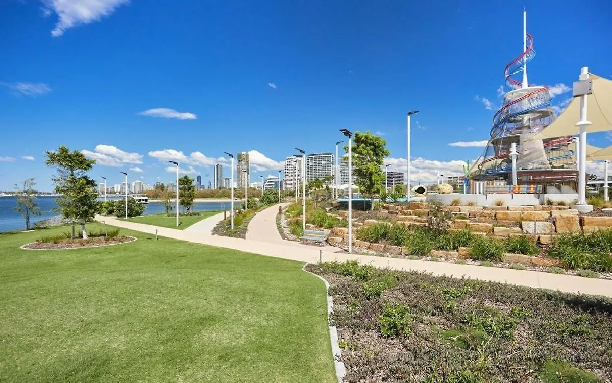 Comfort Two Bedroom Apartment In Heart Southport Gold Coast Australia